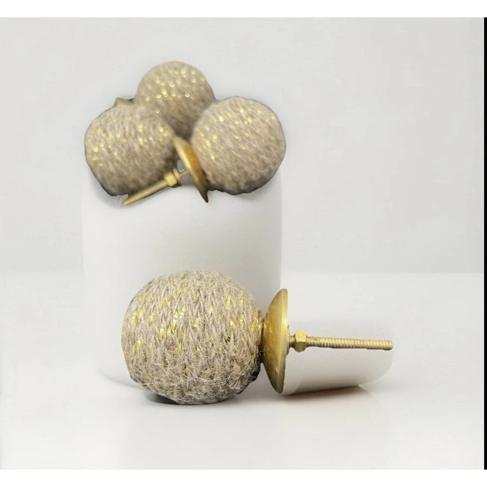 6 VNTG Twine With Gold Drawer Knobs